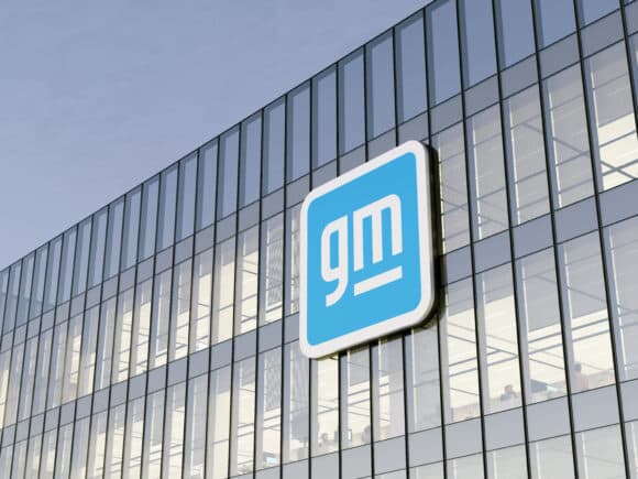 GM Targets ‘Eyes-Off’ Autonomous Driving for Pickups, SUVs