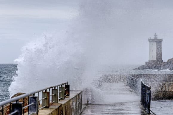 Storm Austen Knocks Out Power to Almost 300,000 French Homes
